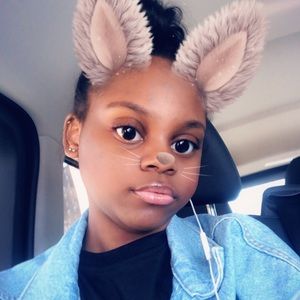 Meet your Posher, Sha-dasia